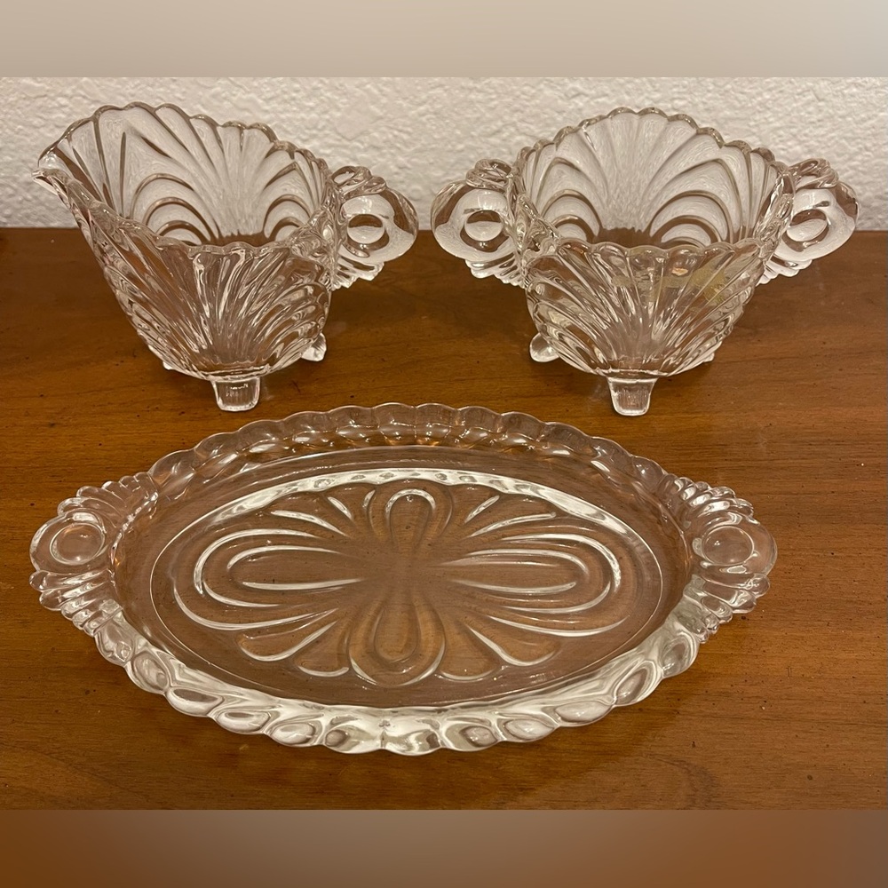 CRYSTAL VINTAGE 3 PIECE SUGAR/CREAMER/DISH SET - UNBRANDEDED - PRETTY!